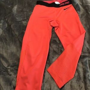 Nike pro fitted Capri ladies small excellent cond